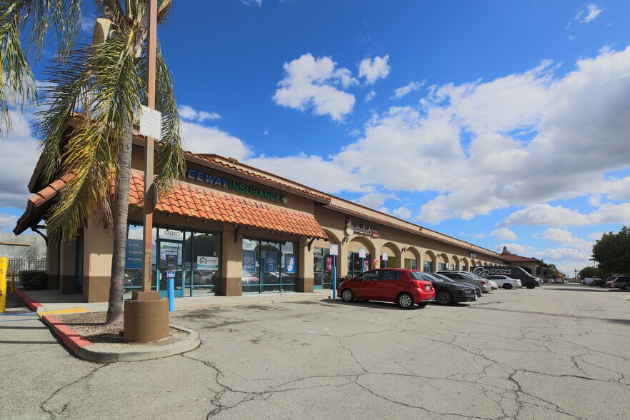 More Photos Of 1201-1225 Truman St, San Fernando Unknown For Lease