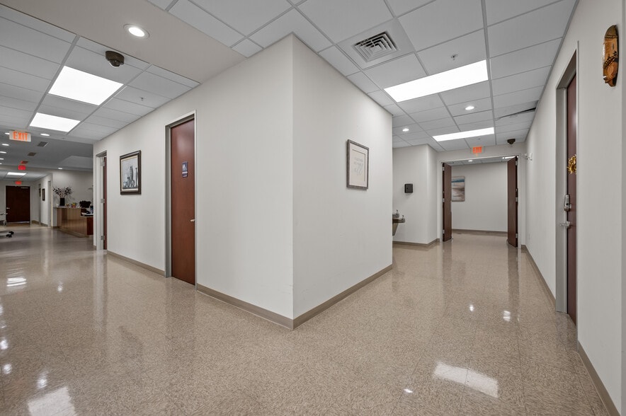 More Photos Of 1207 N Houston Ave, Humble Healthcare For Sale