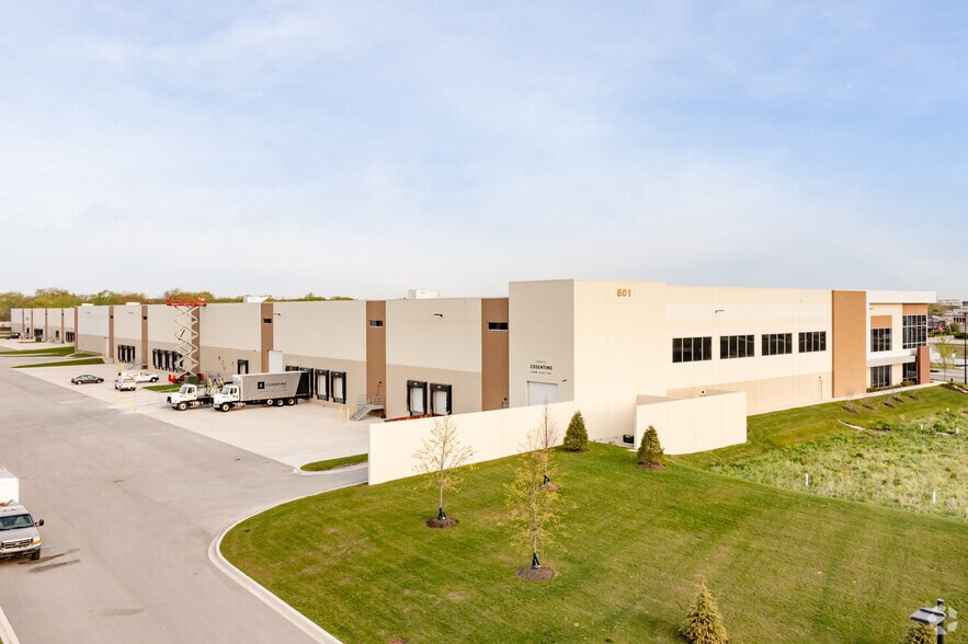 More Photos Of 801 Innovation Dr, Elk Grove Village Distribution For Lease