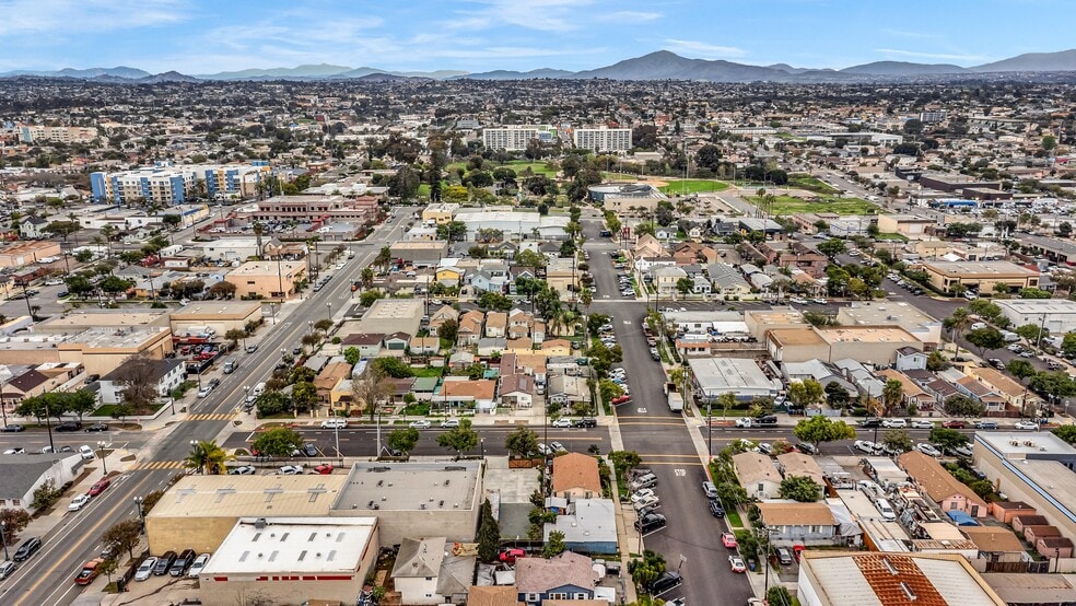 More Photos Of 1316-1320 Coolidge Ave, National City Light Distribution For Sale