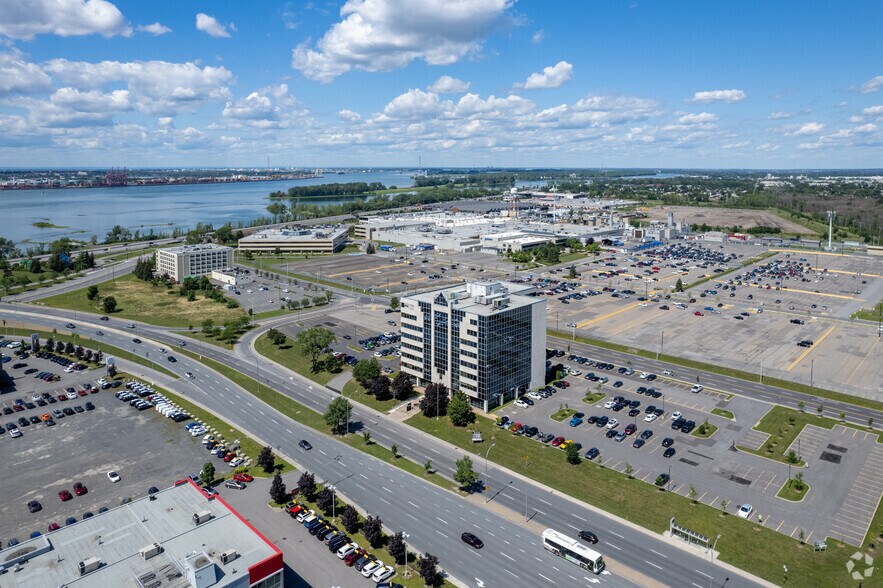More Photos Of 101 Boul Roland-Therrien, Longueuil Office For Lease