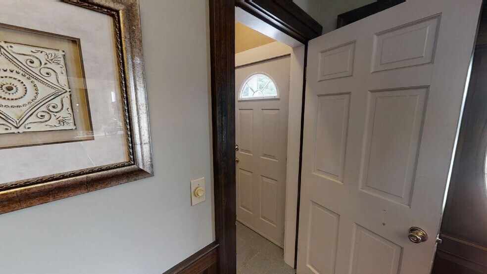 More Photos Of 763 Massachusetts Ave, Lunenburg General Retail For Sale