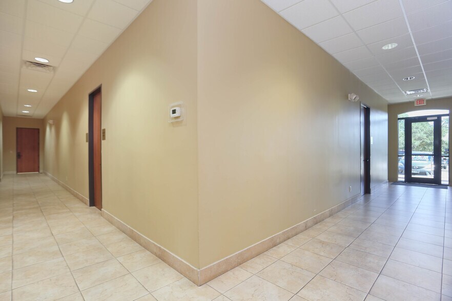 More Photos Of 20742 Stone Oak Pky, San Antonio Office For Lease
