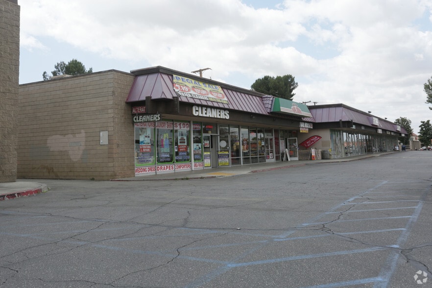 More Photos Of 2355 E Florida Ave, Hemet Unknown For Lease