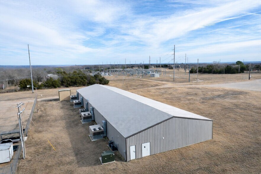 More Photos Of 1701 E 1st St, Chandler Research And Development For Lease