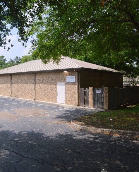 More Photos Of 4310 Myrna Dr, San Antonio Religious Facility For Sale