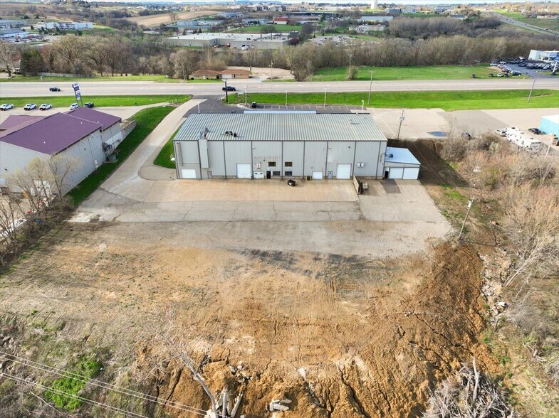 More Photos Of 4478-4488 Dodge St, Dubuque General Retail For Sale