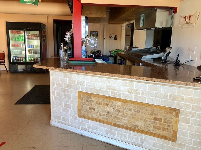 More Photos Of 1108 SW Park Ave, Lawton Restaurant For Sale