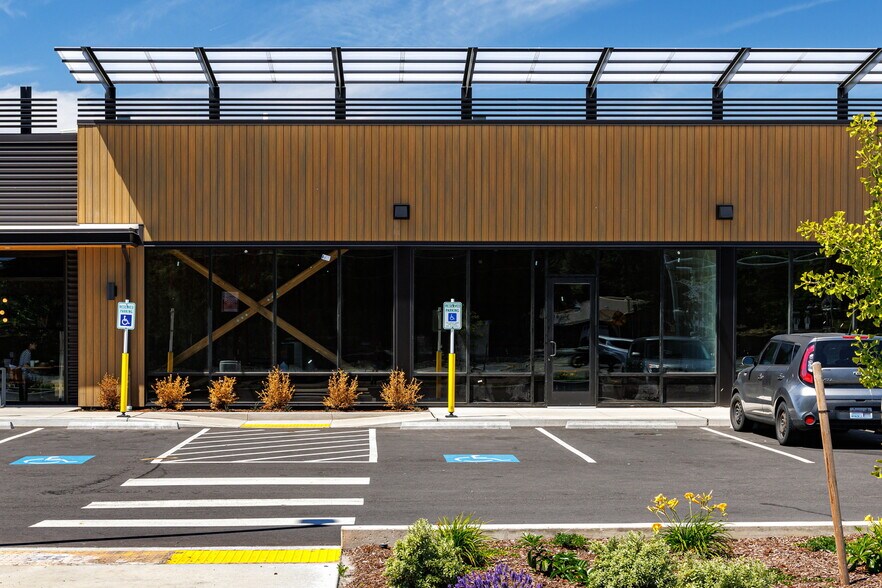 More Photos Of 1102 State Rte 20, Sedro Woolley General Retail For Lease