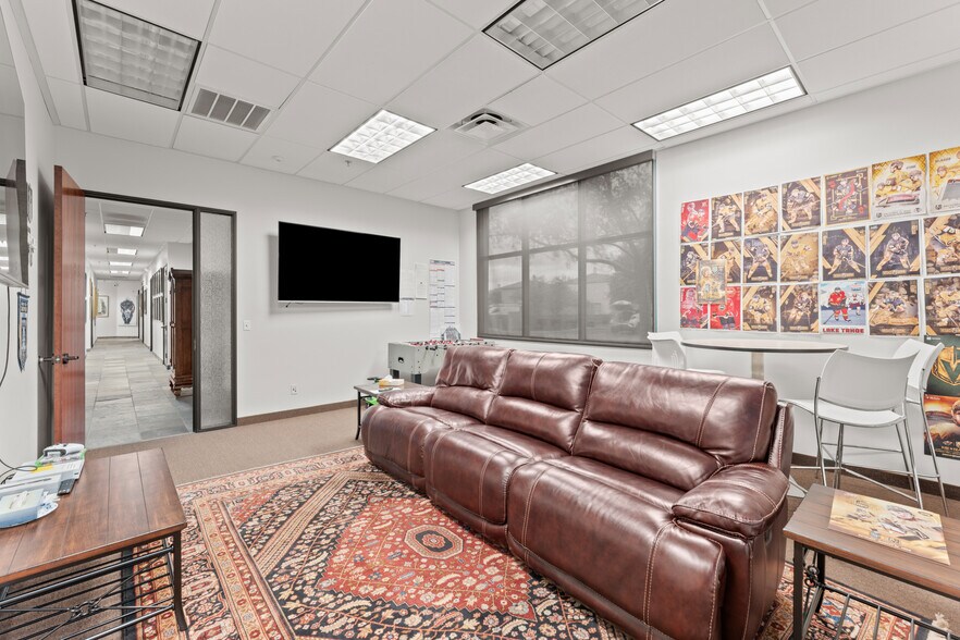 More Photos Of 139 E Warm Springs Rd, Las Vegas Office For Sale