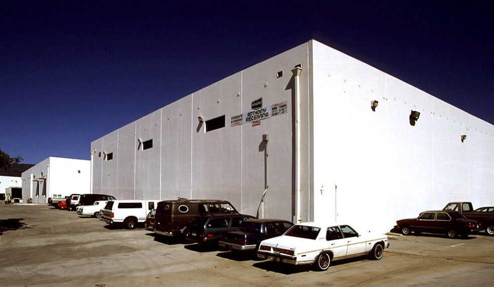 More Photos Of 12740 Arroyo St, Sylmar Manufacturing For Lease