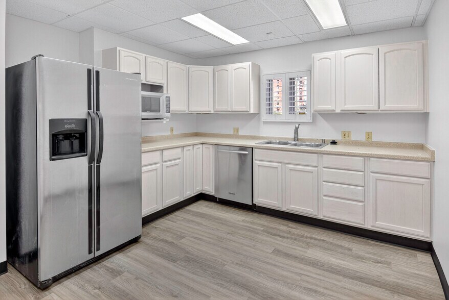 More Photos Of 1745 Lafayette St, Denver Medical For Lease