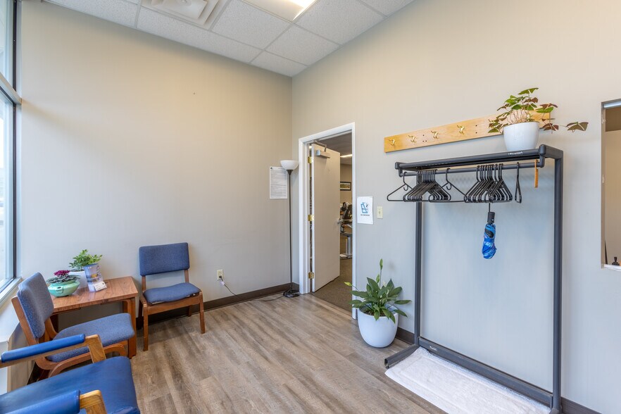 More Photos Of 100 Ridgeview Dr, Smithfield Storefront For Sale