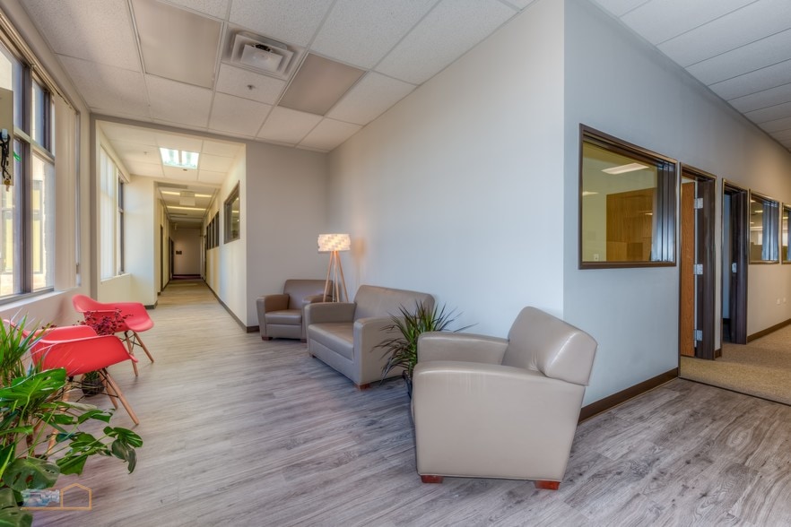 More Photos Of 1376 Miners Dr, Lafayette Research And Development For Lease