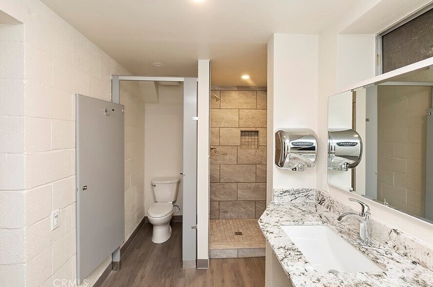 More Photos Of 480 Cottage Grove Rd, Lake Arrowhead Lodge Meeting Hall For Sale