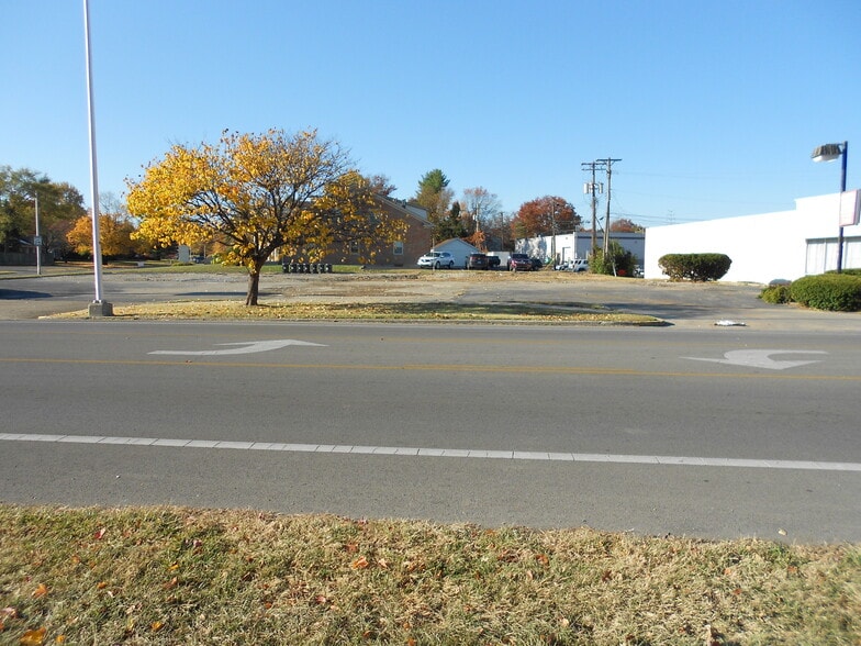 More Photos Of 216 Southland Dr, Lexington Land For Sale