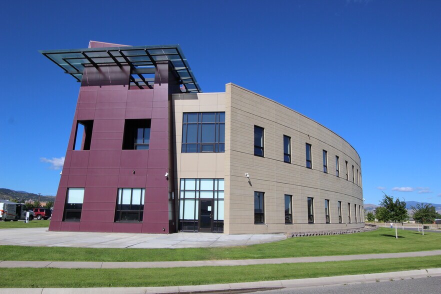 More Photos Of 754 River Rock Dr, Helena Office For Lease