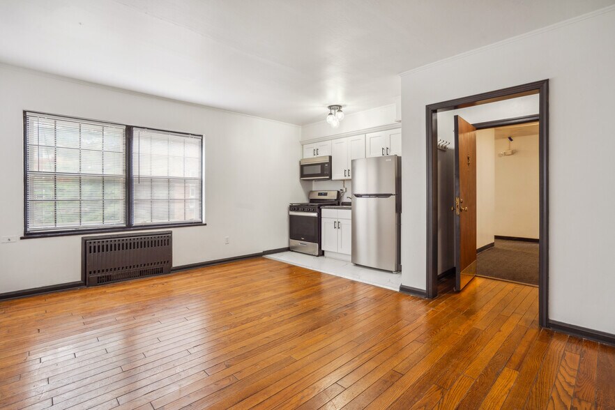 More Photos Of 3333 Grand Ave, Des Moines Apartments For Sale