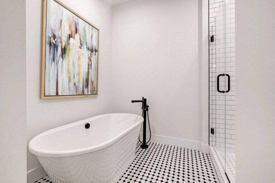 More Photos Of 615 S 8th St, Minneapolis Apartments For Lease