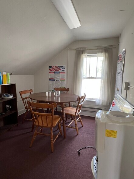 More Photos Of 307 Cottage Ave, Anderson Office For Sale