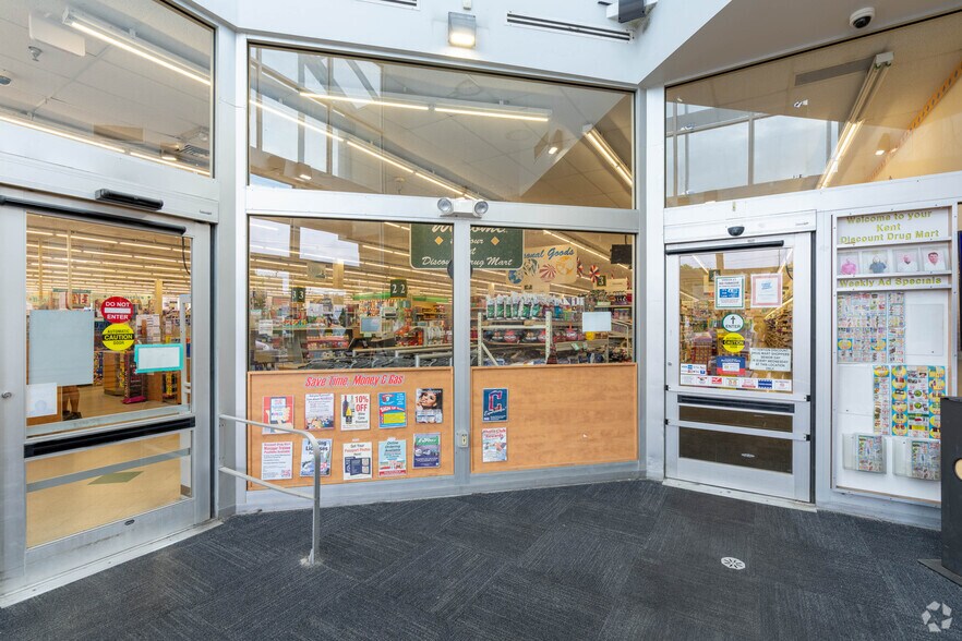 More Photos Of 1763 E Main St, Kent Unknown For Lease