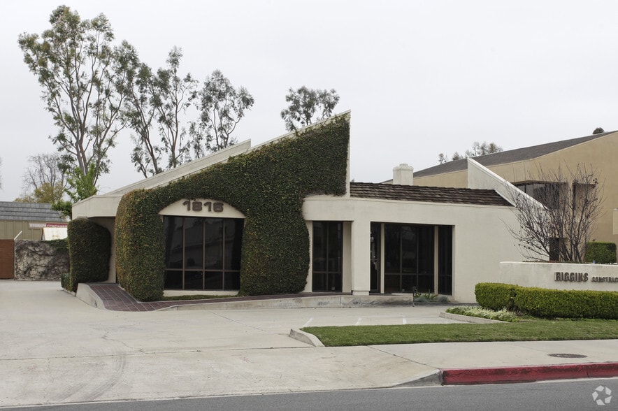 Primary Photo Of 1816 Old Tustin Ave, Santa Ana Office For Sale