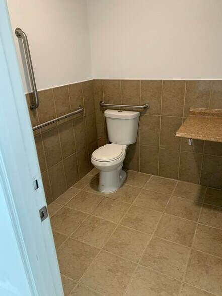 More Photos Of 226 New Brunswick Ave, Perth Amboy Apartments For Sale