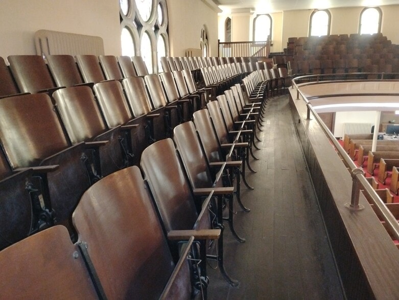 More Photos Of 906 Elm St, Coffeyville Religious Facility For Sale