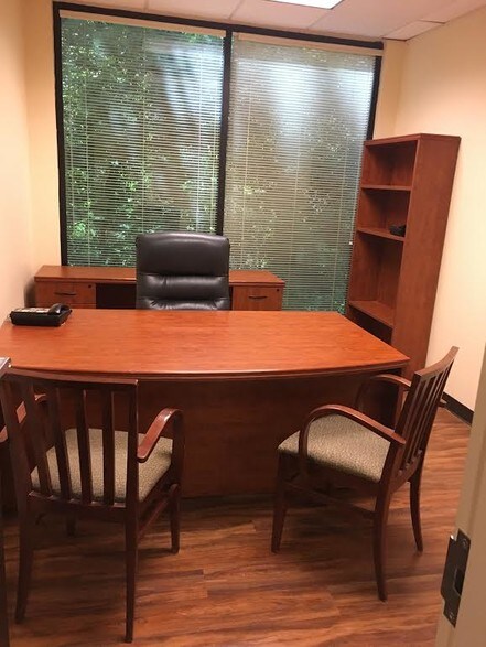 More Photos Of 3006 Clairmont Rd, Atlanta Office For Lease