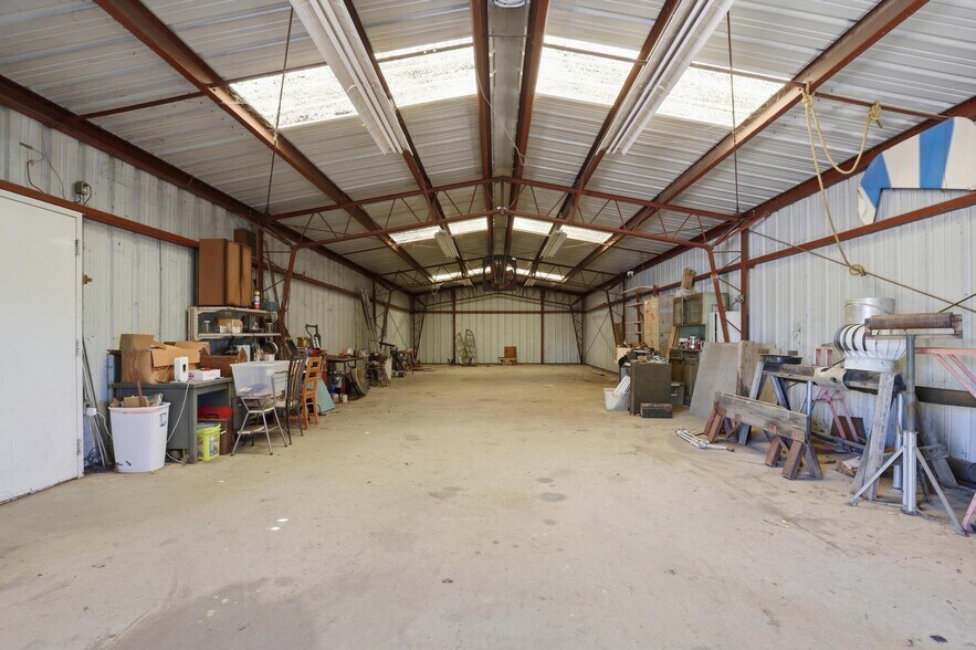 More Photos Of 9978 Broadway, Live Oak Warehouse For Sale
