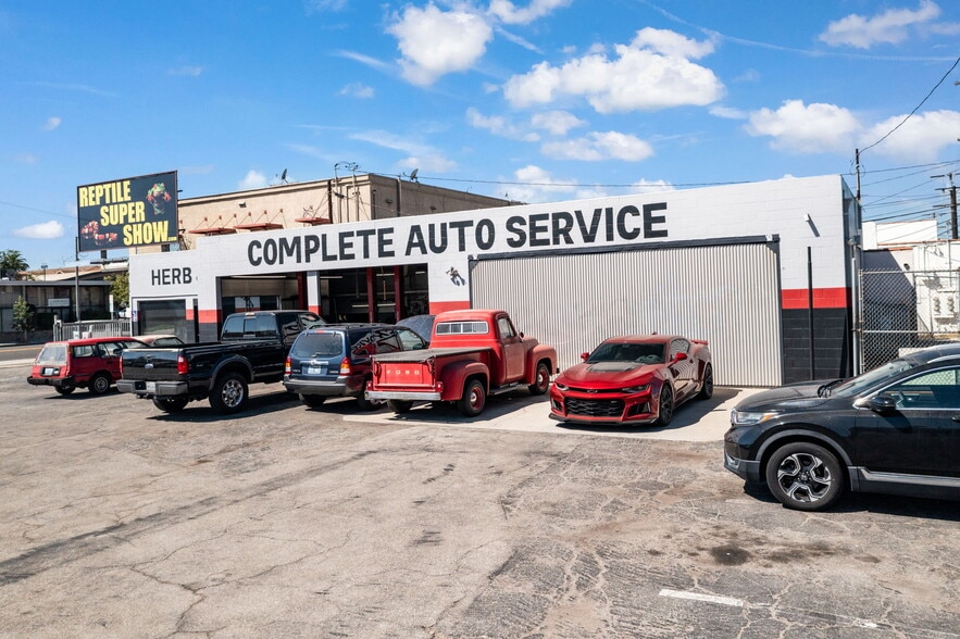 More Photos Of 2337 E 7th St, Long Beach Auto Repair For Sale
