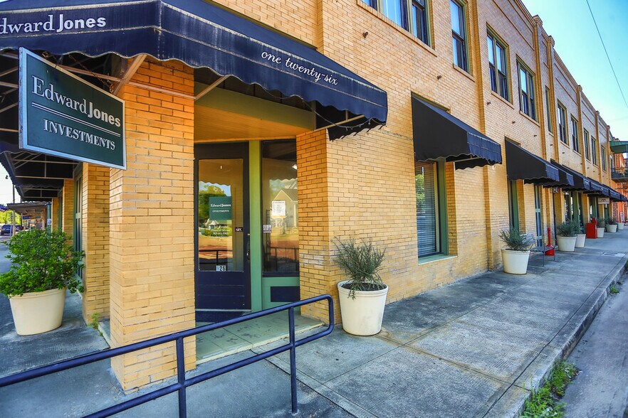 More Photos Of 122-128 Vale St, Jefferson Storefront Retail Residential For Sale
