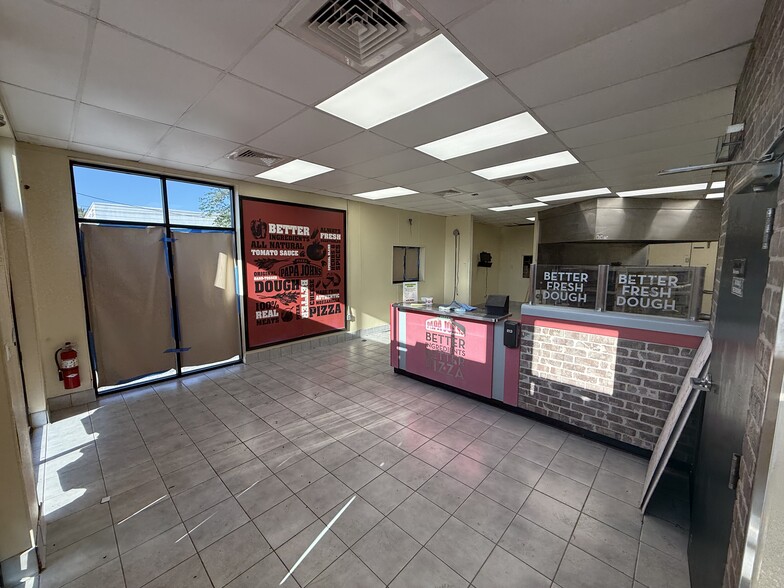 More Photos Of 209 S Cocoa Blvd, Cocoa Fast Food For Lease