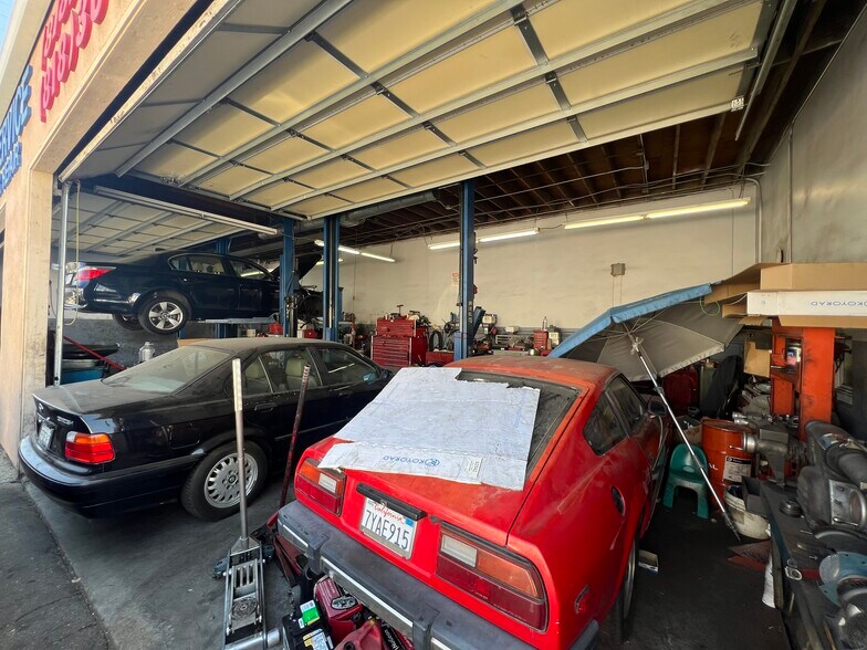 More Photos Of 17733 Chatsworth St, Granada Hills Auto Repair For Sale