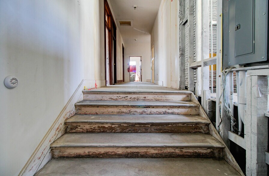More Photos Of 155 S Miami Ave, Miami Storefront Retail Residential For Sale