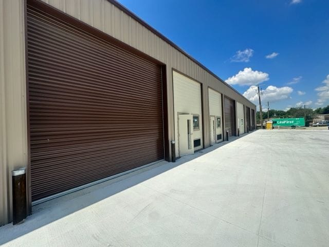 Primary Photo Of 9353 Mammoth Ave, Baton Rouge Warehouse For Lease