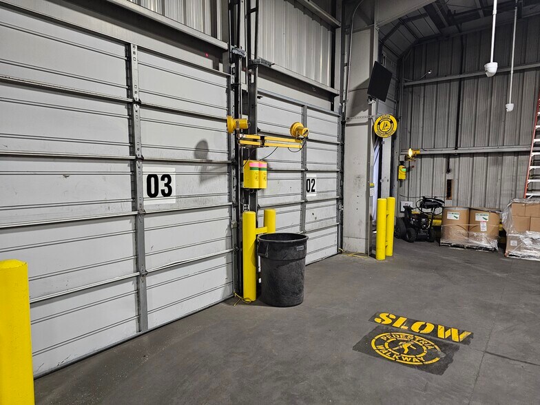 More Photos Of 36 N Hackensack Ave, Kearny Truck Terminal For Lease
