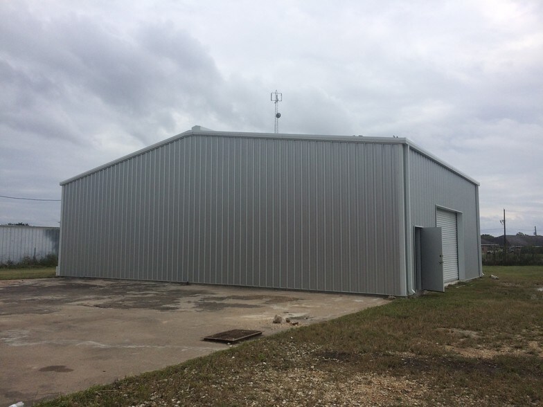 More Photos Of 204 Glen Flora Rd, Eagle Lake Warehouse For Sale