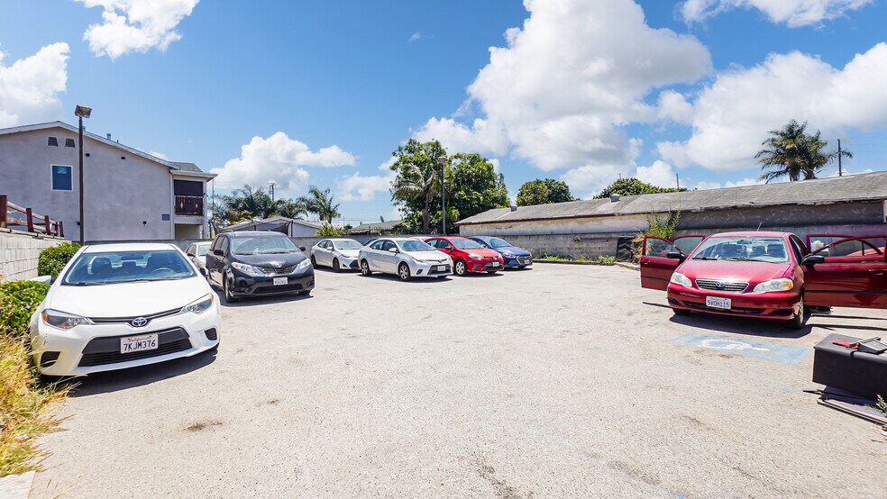 More Photos Of 10300 S Inglewood Ave, Inglewood Freestanding For Sale