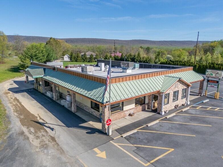 More Photos Of 232 W Moorestown Rd, Wind Gap Restaurant For Sale