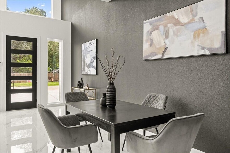 More Photos Of 5602 Pershing St, Houston Apartments For Sale