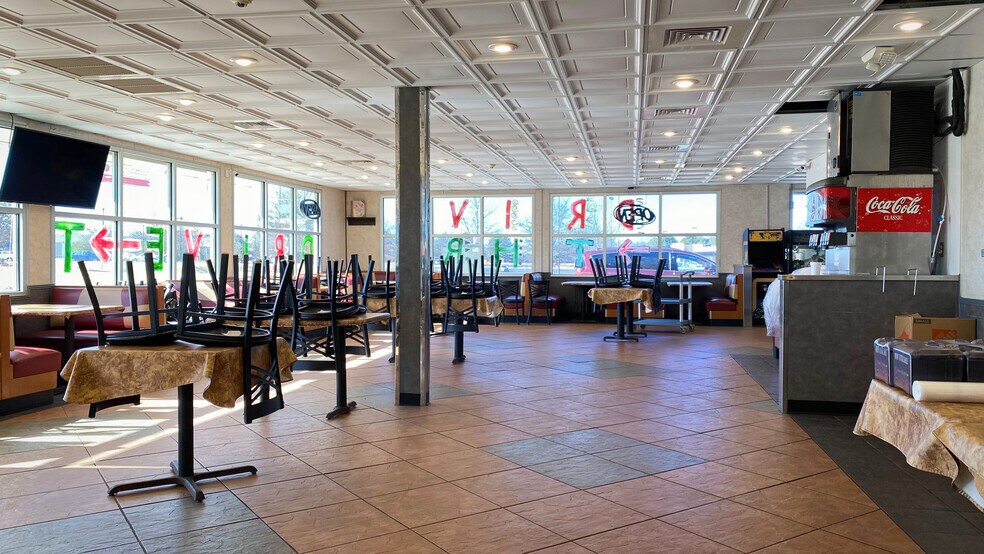 More Photos Of 2007 Hughes Rd, Madison Fast Food For Sale