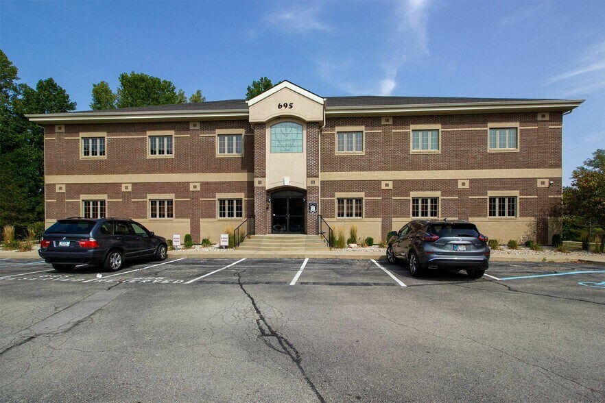 More Photos Of 695 Pro Med Ln, Carmel Medical For Sale