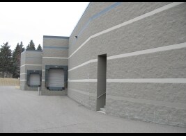More Photos Of 925 N Boone Ave, Golden Valley Manufacturing For Lease