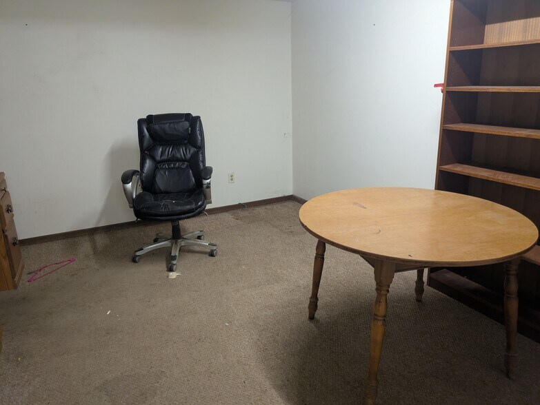 More Photos Of 546 Hoyt St, Painesville Warehouse For Sale