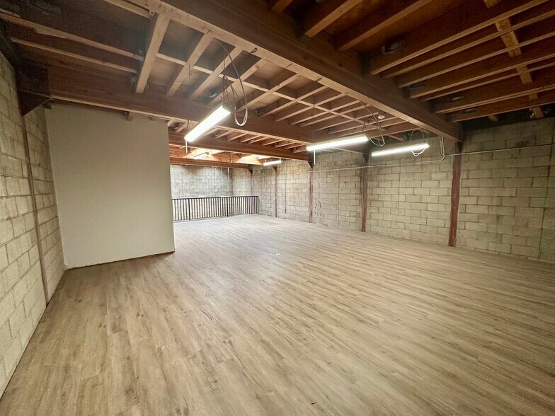 More Photos Of 7528 Clybourn Ave, Sun Valley Manufacturing For Lease