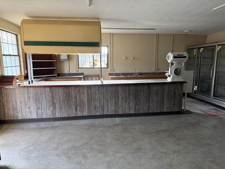 More Photos Of 4075 York Hwy, Gainesboro Convenience Store For Sale