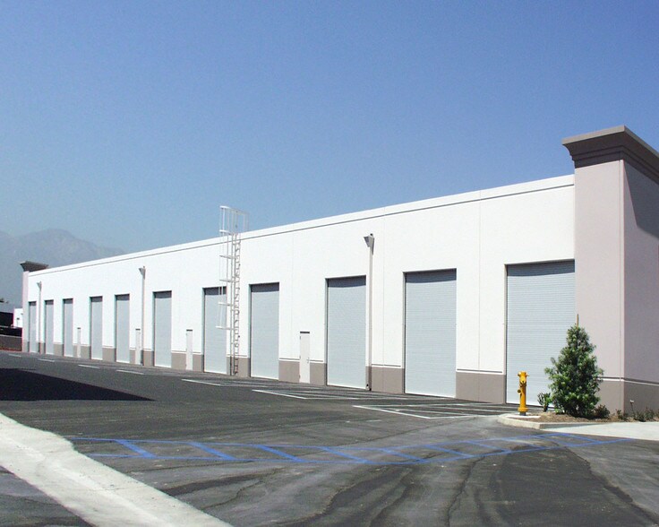 More Photos Of 1950-2000 S Grove Ave, Ontario Unknown For Lease