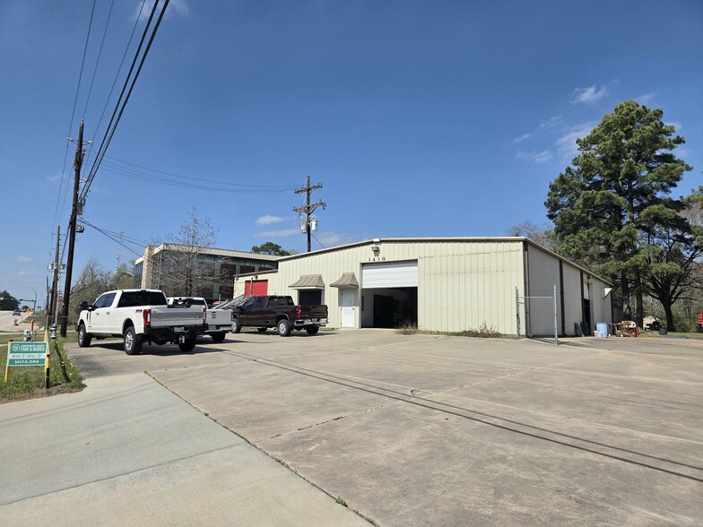 More Photos Of 1410 FM 2854 Rd, Conroe Industrial For Lease