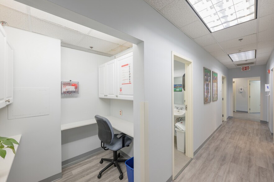 More Photos Of 400 Massasoit Ave, East Providence Medical For Lease